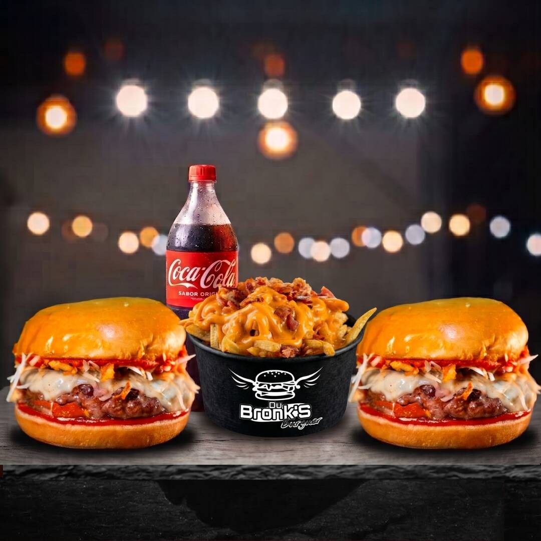 COMBO SATISFATÓRIO | ESPECIAL DE FINAL DE SEMANA
A combinação perfeita com o mais alto padrão de qualidade e sabor para elevar o seu final de semana:
2x Satisfatório: pão brioche artesanal selado na manteiga, burger bovino suculento de 160g grelhado no ponto perfeito, queijo parmesão , molho de tomate e cebola CROCANTE.
1x Batata Completa (Grande): Porção generosa de batatas fritas, cobertas com cheddar cremoso e cubos de bacon
1x Coca-Cola Original 1L: Trincando de gelada para acompanhar.