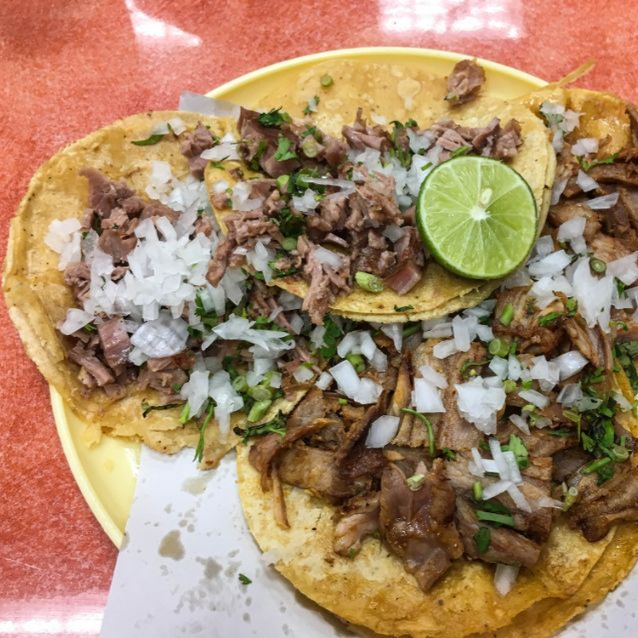 Combo 3 Tacos de Suadero + Agua Fresca