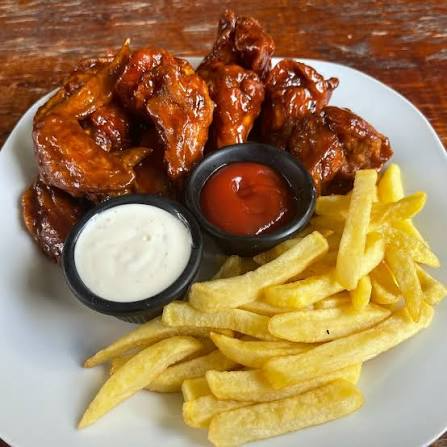 Orden de 5 Alitas con Papas Fritas