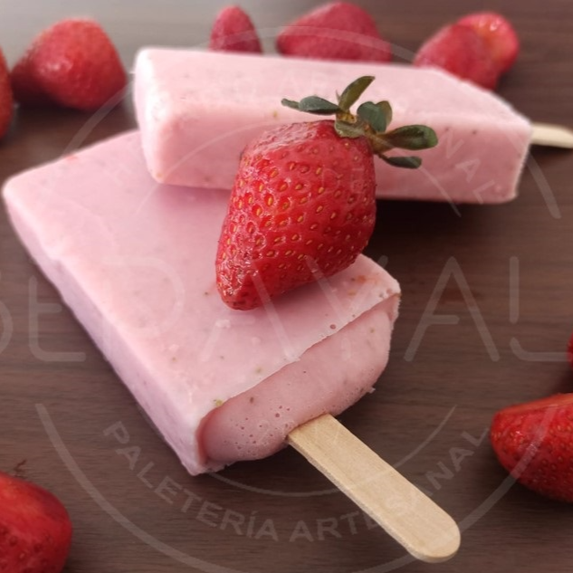 Paleta Premium Yogurt con Fresa