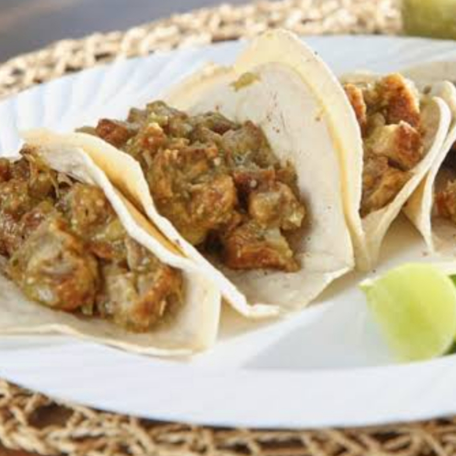 Tacos de Chicharron Ramos en Salsa Verde