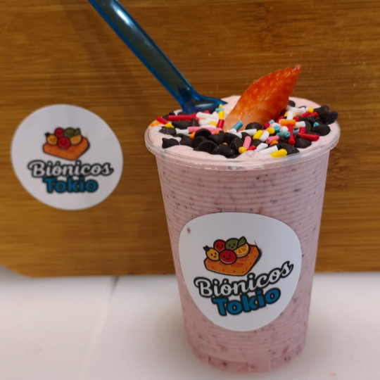 FRESAS CON CREMA CHICAS