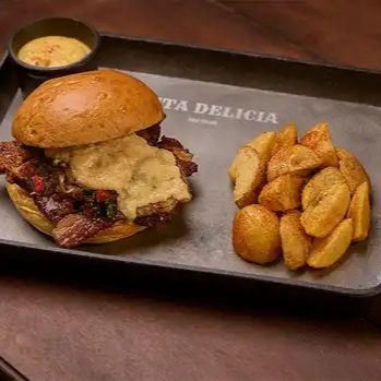 Sándwich Brisket