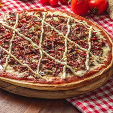 Escolha até 2 sabores e leve juntamente uma coca-cola 2L bem gelada! Serve 8 fatias, 35cm