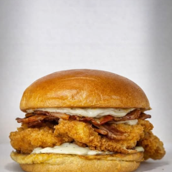 Chicken Bacon con Papas