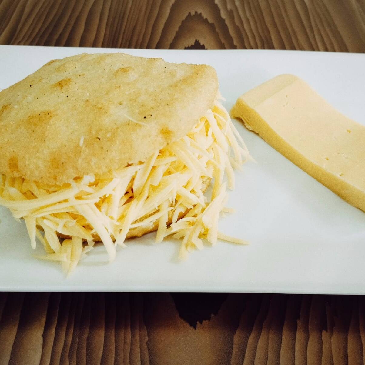 Arepa de Queso Amarillo
