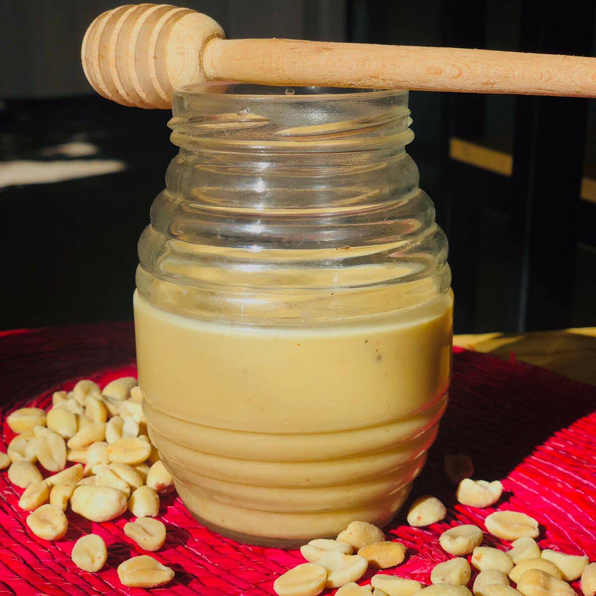 Crema de cacahuate.