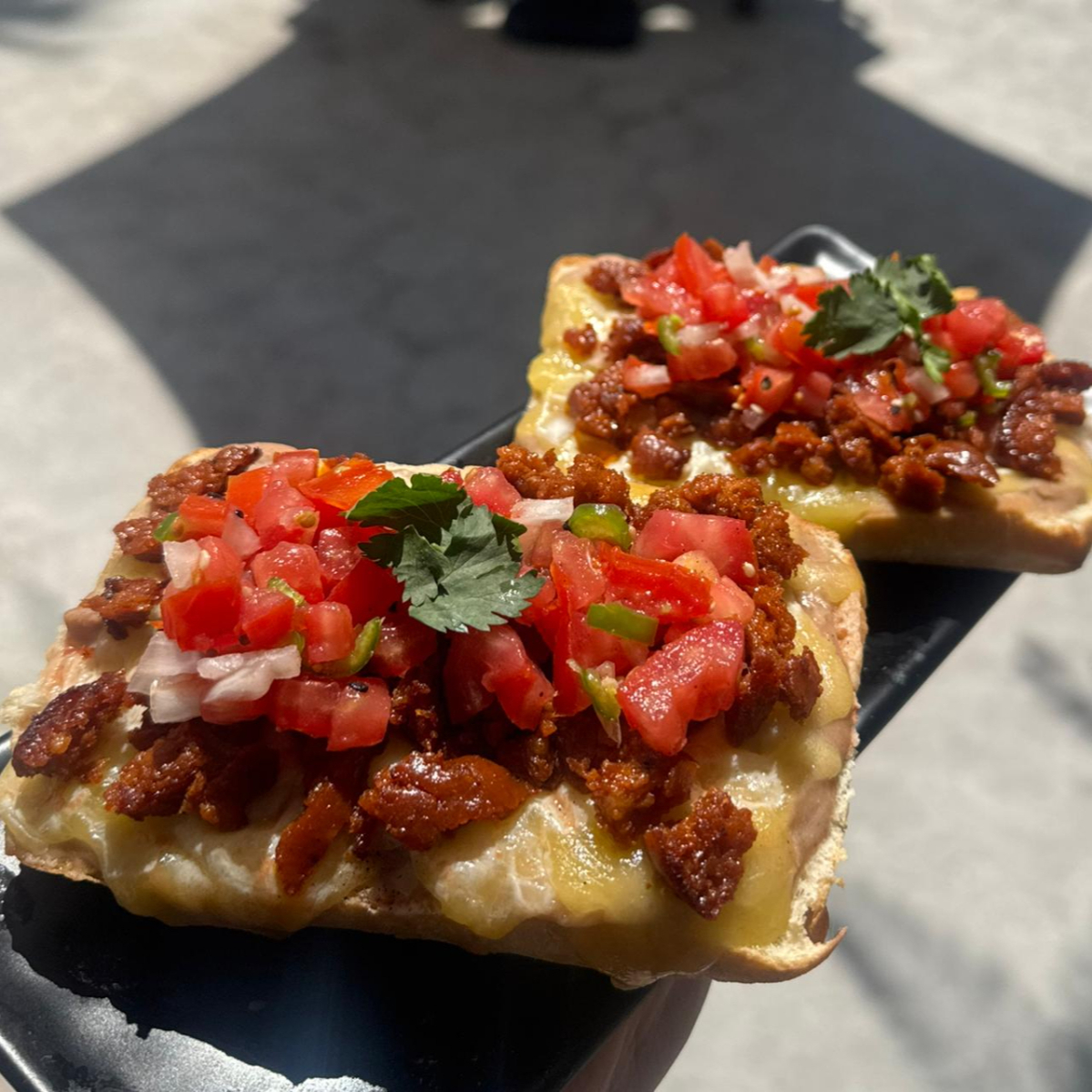 Molletes Chorizo