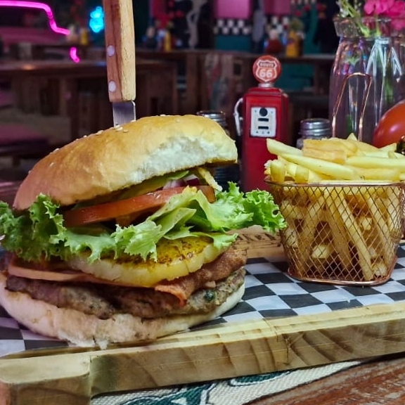HAMBURGUESA HAWAIANA