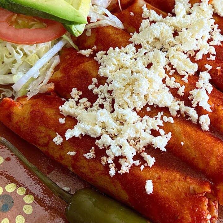 Enchiladas Rojas (4Pzs)