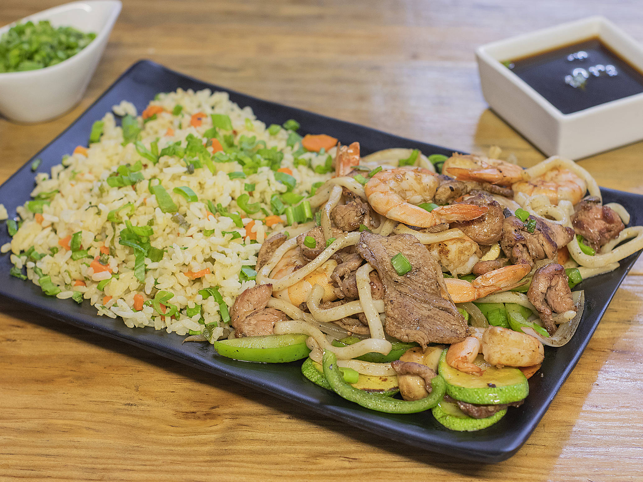 Udonyaki Mixto