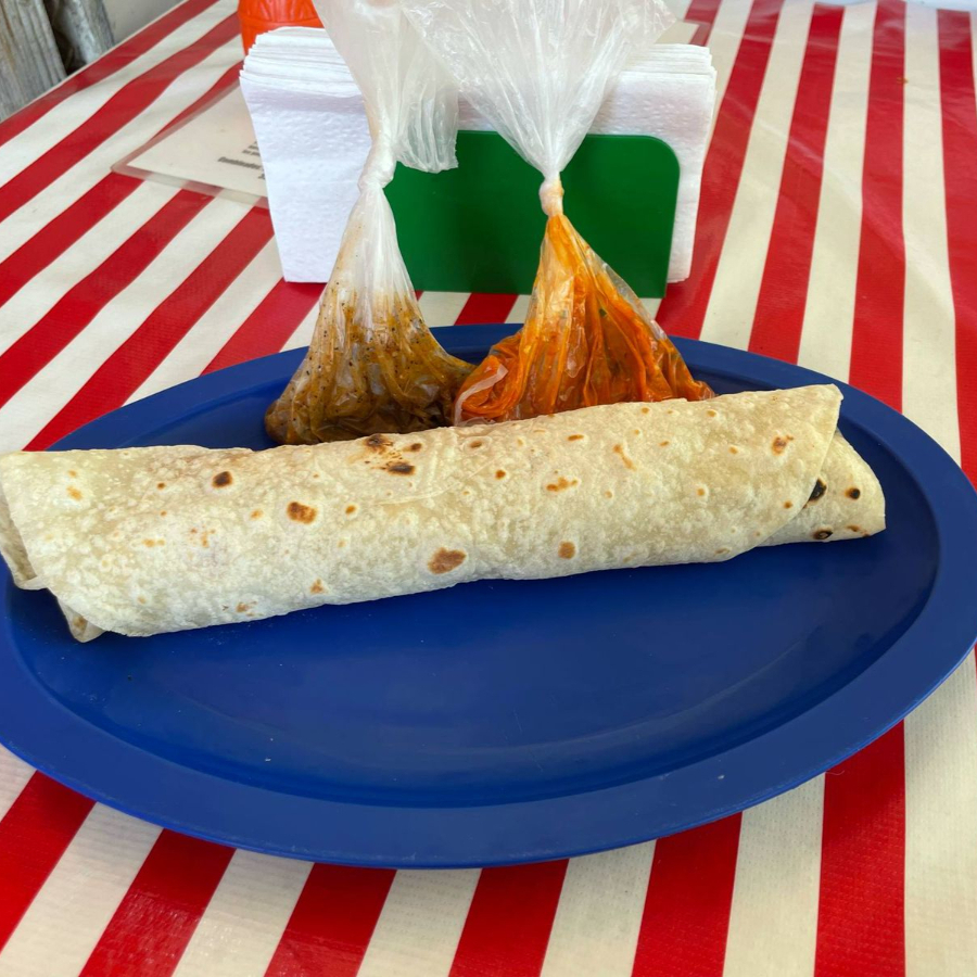 Burrito de Puerco en Salsa Verde