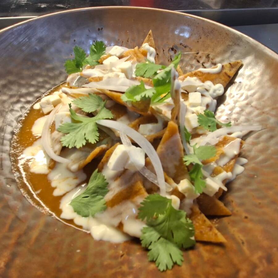 Chilaquiles Rojos Clasicos