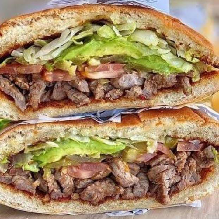 Torta Grande De Pierna Y Asada