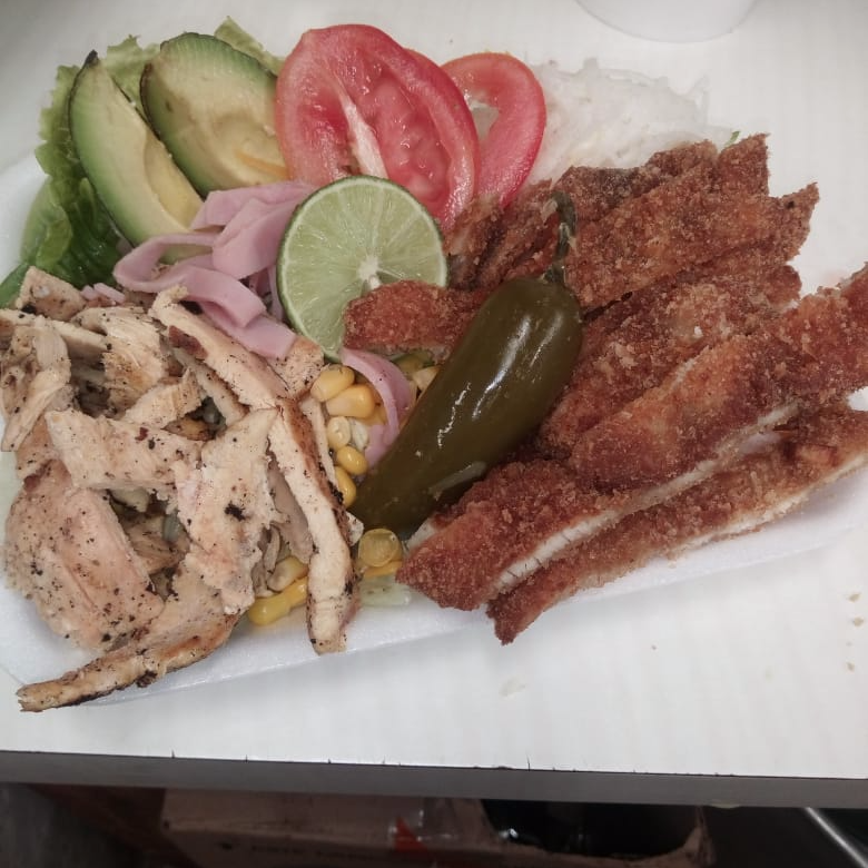 ENSALADA MIXTA/AGUA DEL DIA