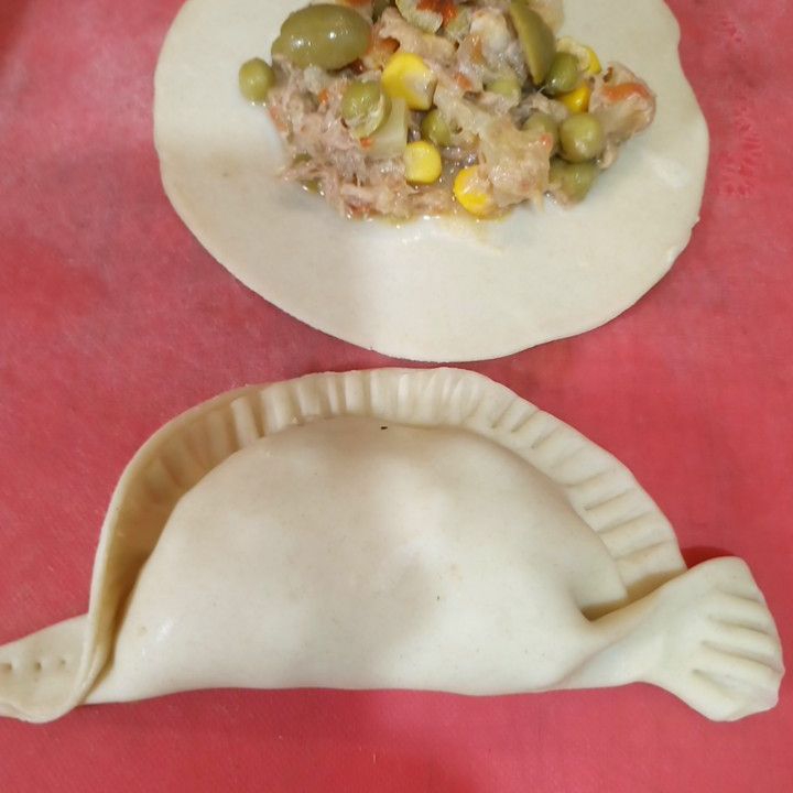 EMPANADA DE ATUN A LA ESPAÑOLA