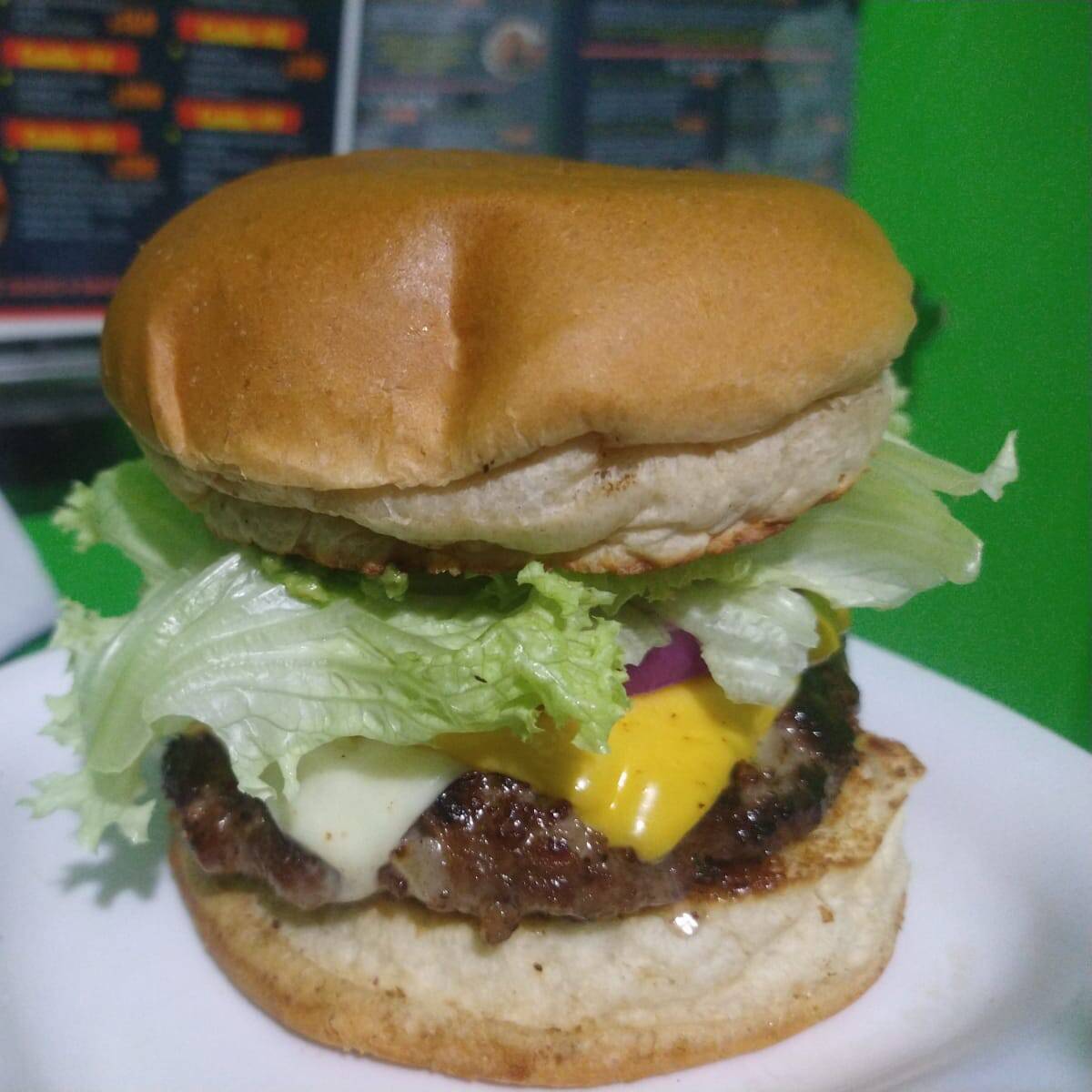 HAMBURGUESA CON TROMPO