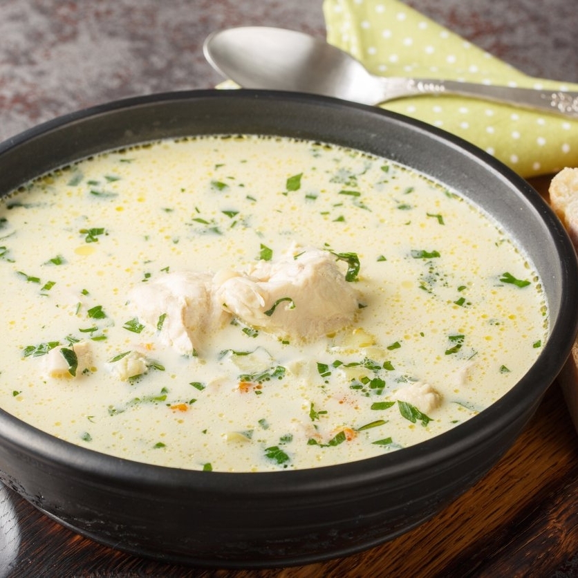 creme de cebola caseiro cremoso com cebola naturais, cream cheeses acompanhado de mussarela bacon