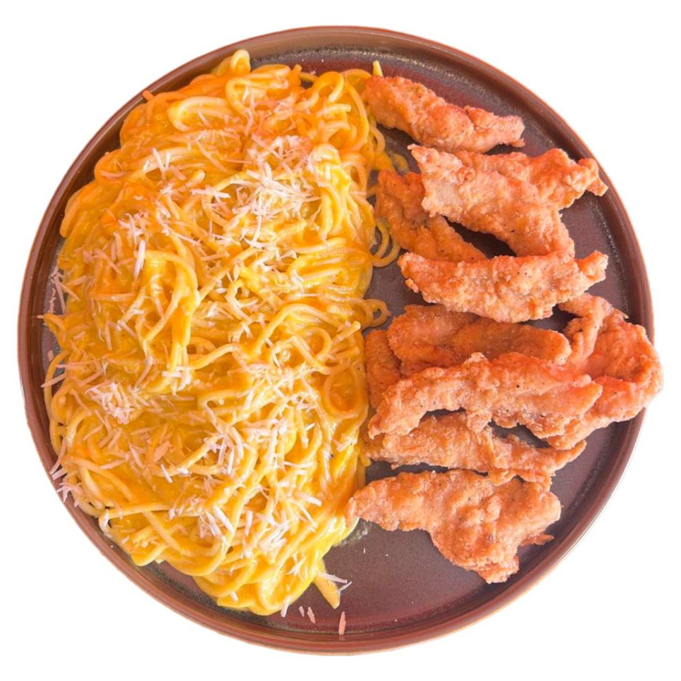 Spaguetti Huancaína Chicharrón