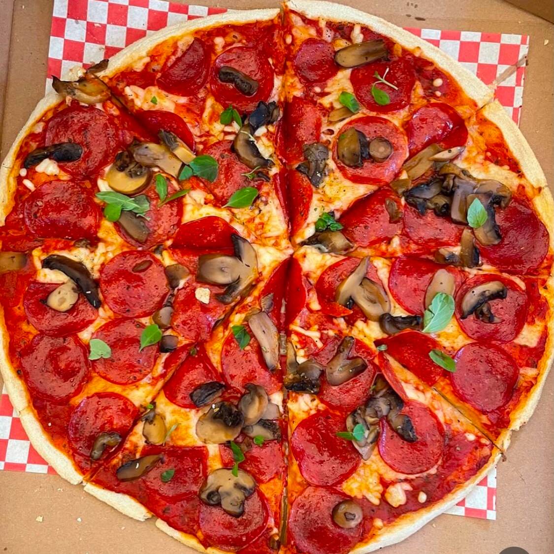 Pizza Vita Amore Grande Orilla de Queso