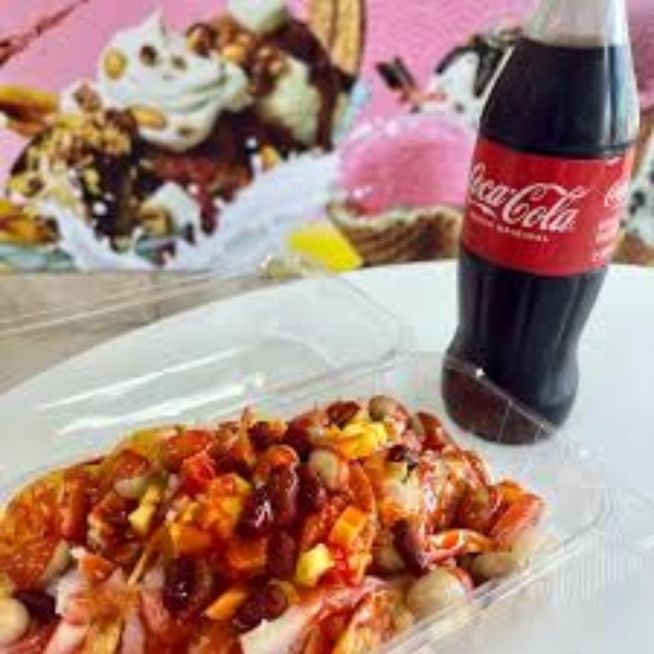 1 Tostilocos Chicos Con Gomitas + 1 Coca-Cola