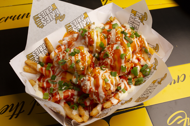 Papas a la Francesa con Boneless Buffalo