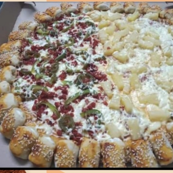 Pizza 1/2Mexicana y 1/2 Hawaina