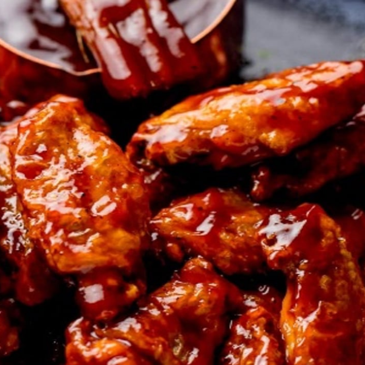 10 Alitas BBQ
