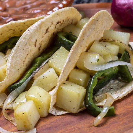 Taco de Papas con Rajas