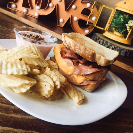 Sándwich Crispy Huevo