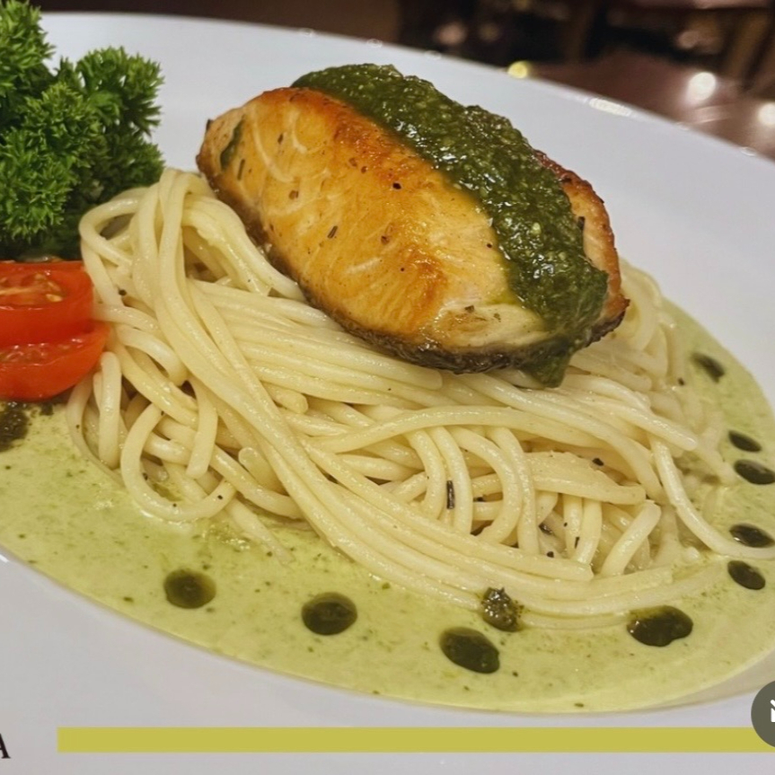 Salmon al Pesto