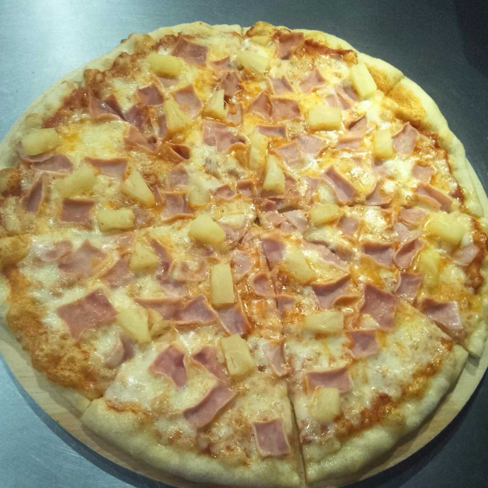 Pizza Hawaiana