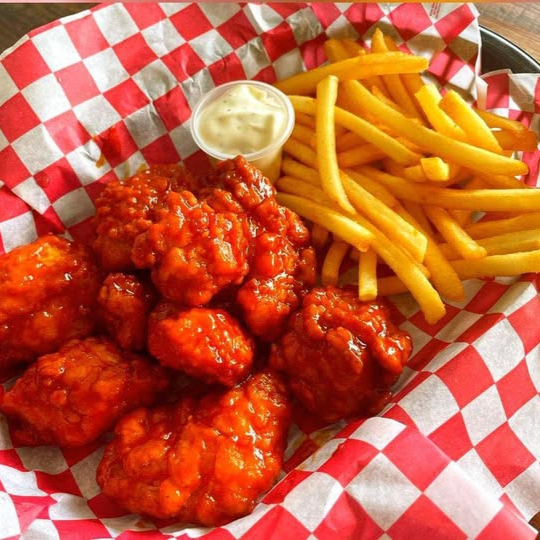 Boneless BBQ y Papas