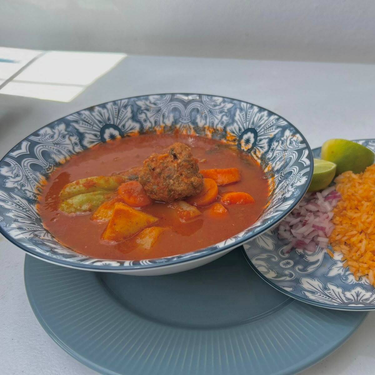 Albóndigas en Caldo