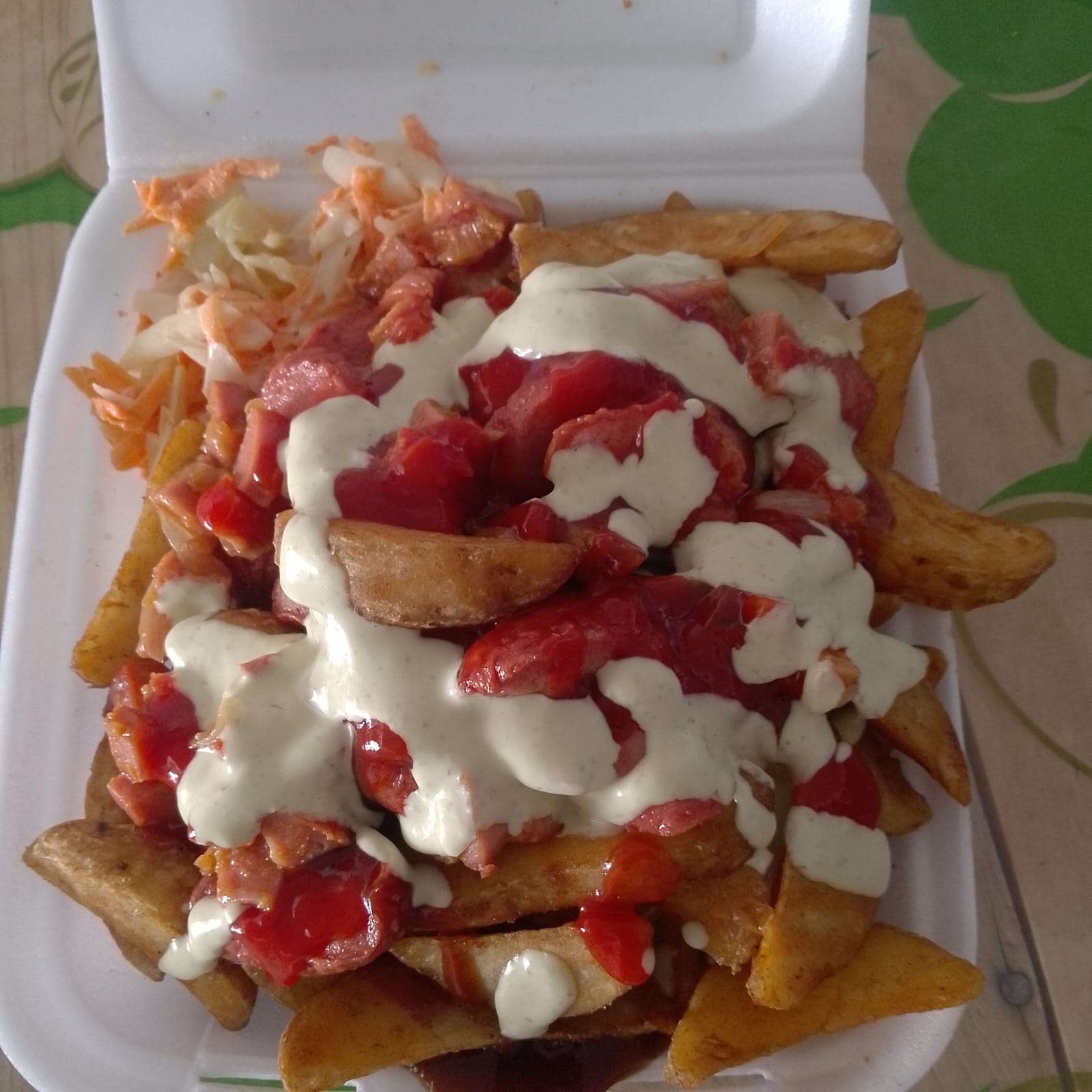 Salchipapas especial