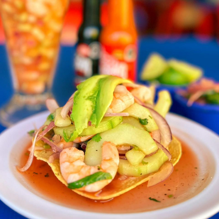 Tostada de Camaron Cocido