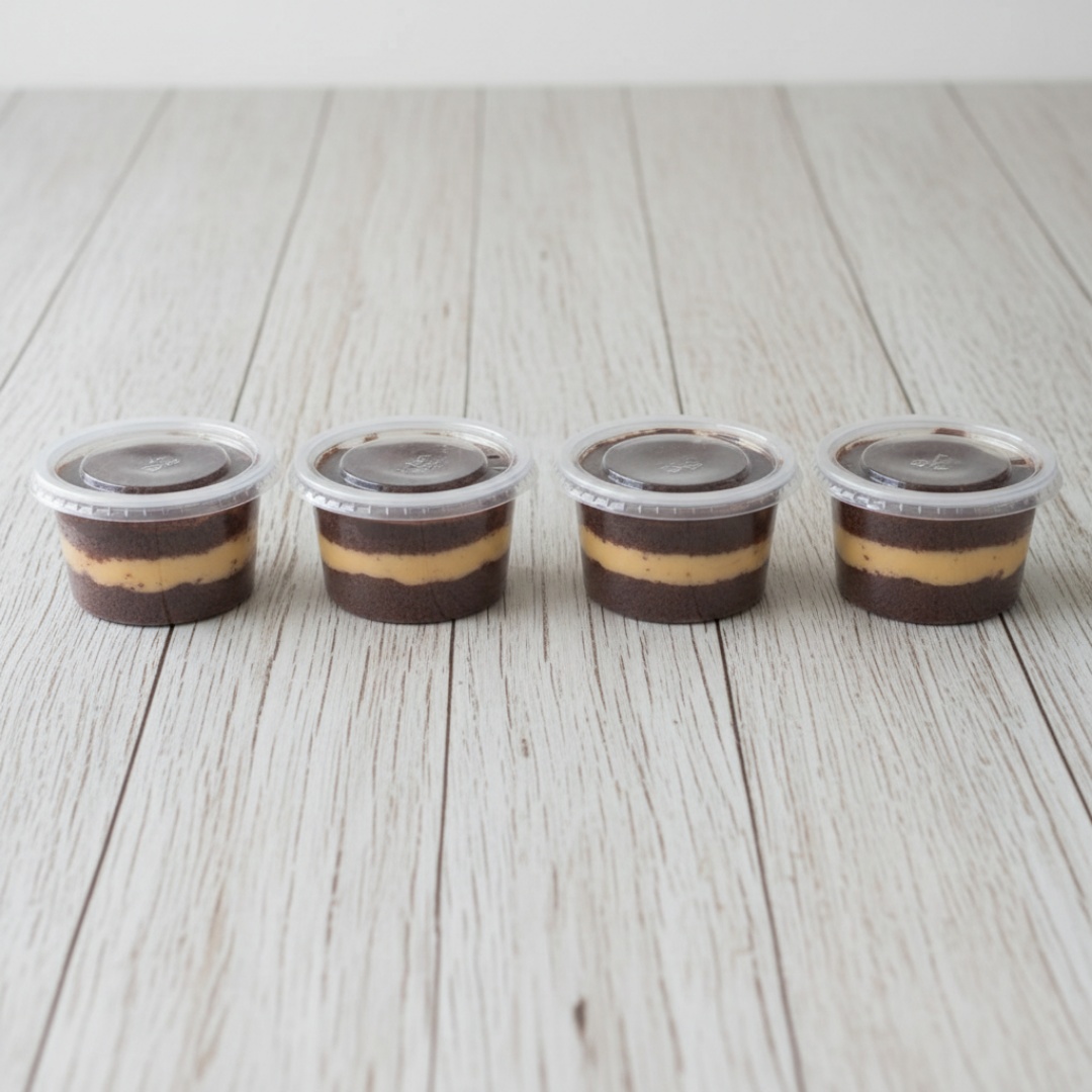 Massa cacau black super molhadinha, recheio de brigadeiro tradicional
