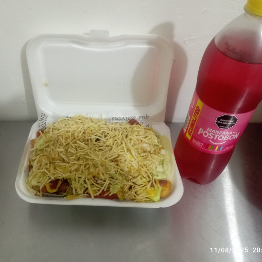 Salchipapa para 2 + CONOLITRO 1l