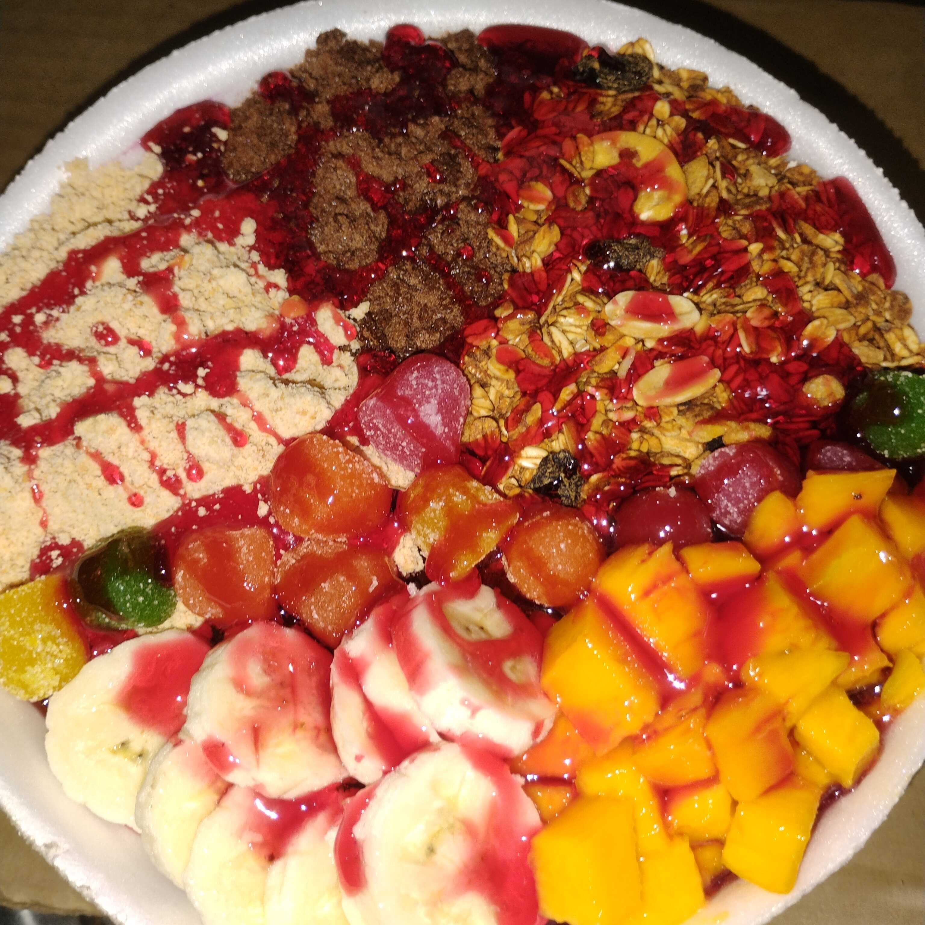 (6 acompanhamentos, 2 frutas, 2 coberturas)