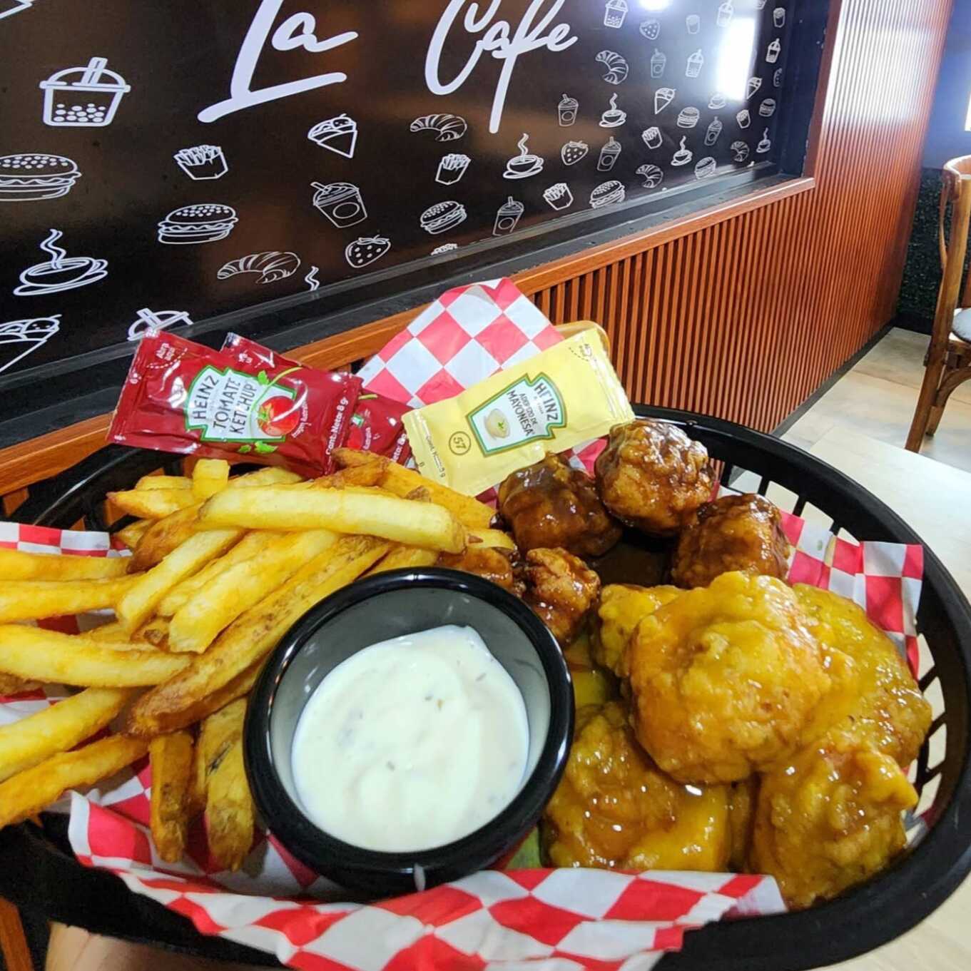250 Gr De Boneless y Papas A La Francesa