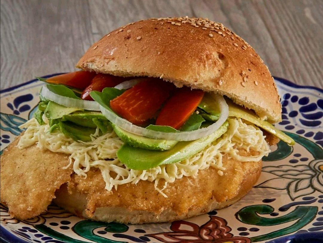 Cemita de Pollo.