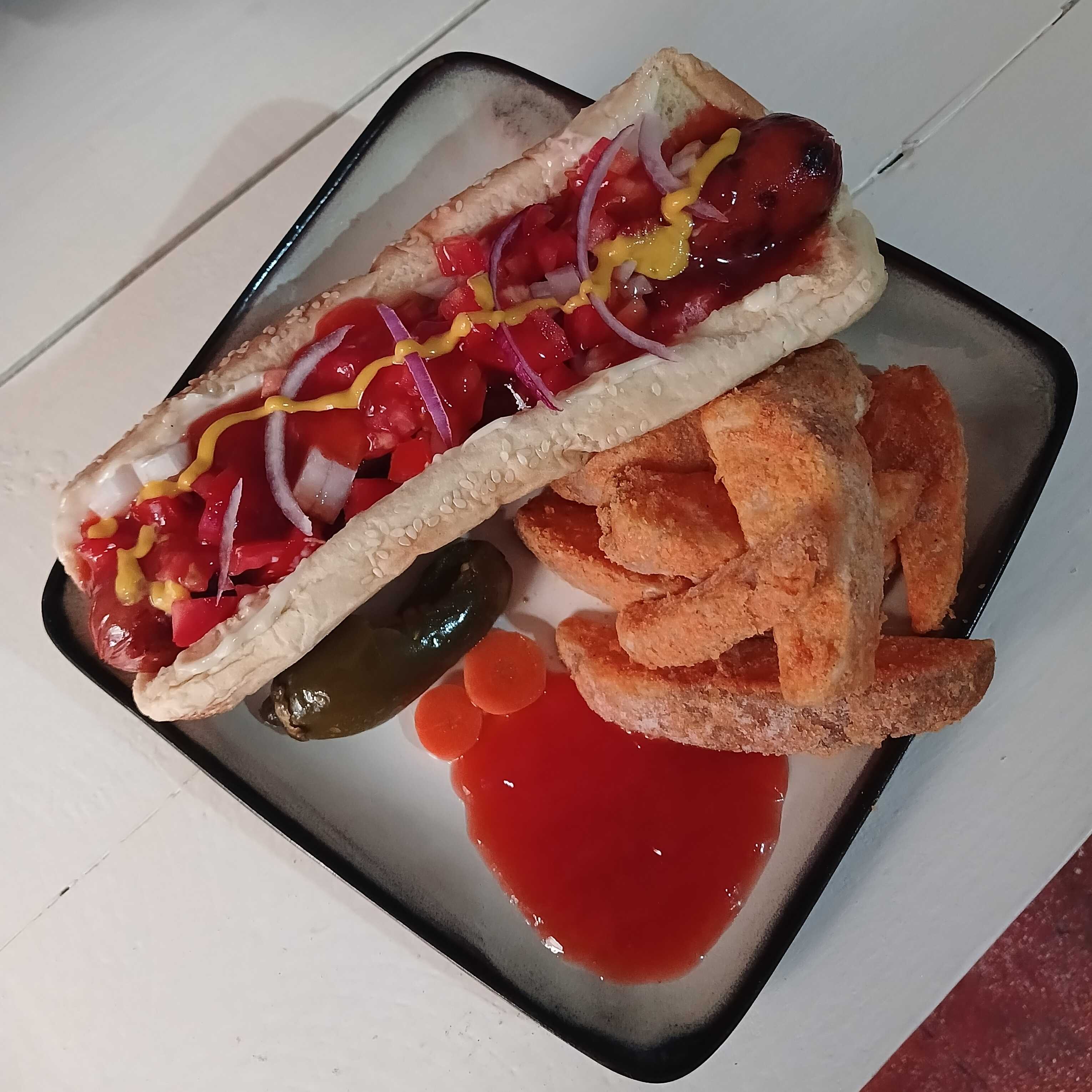 Combo Hot Dog Gde y Papas Gajo Indiv.