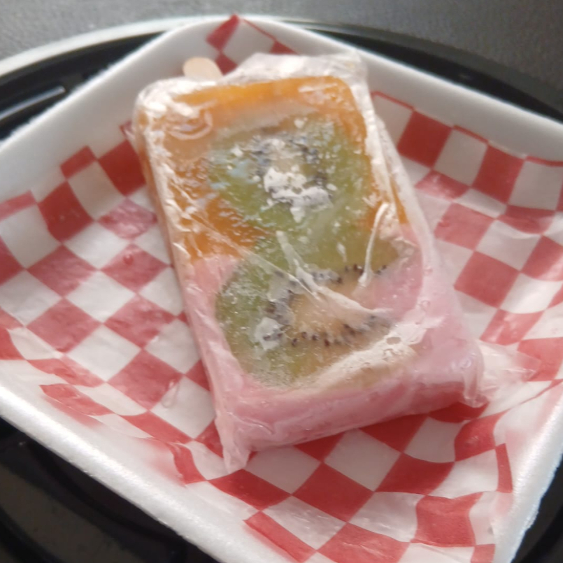 Paleta Premium Fresa Crema, Mango con Kiwi