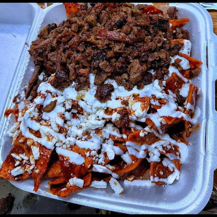 Chilaquiles Rojos De Asada
