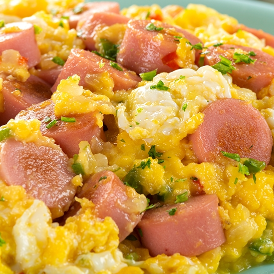 Huevos con Salchicha