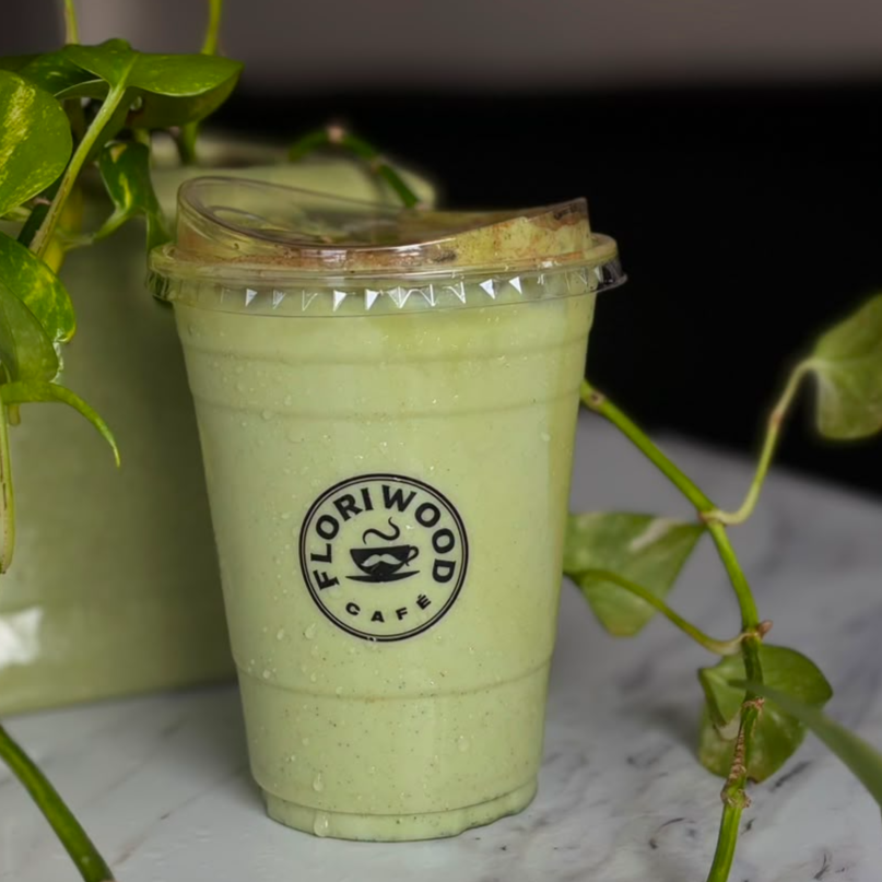 Matcha Latte a las Rocas 16 oz