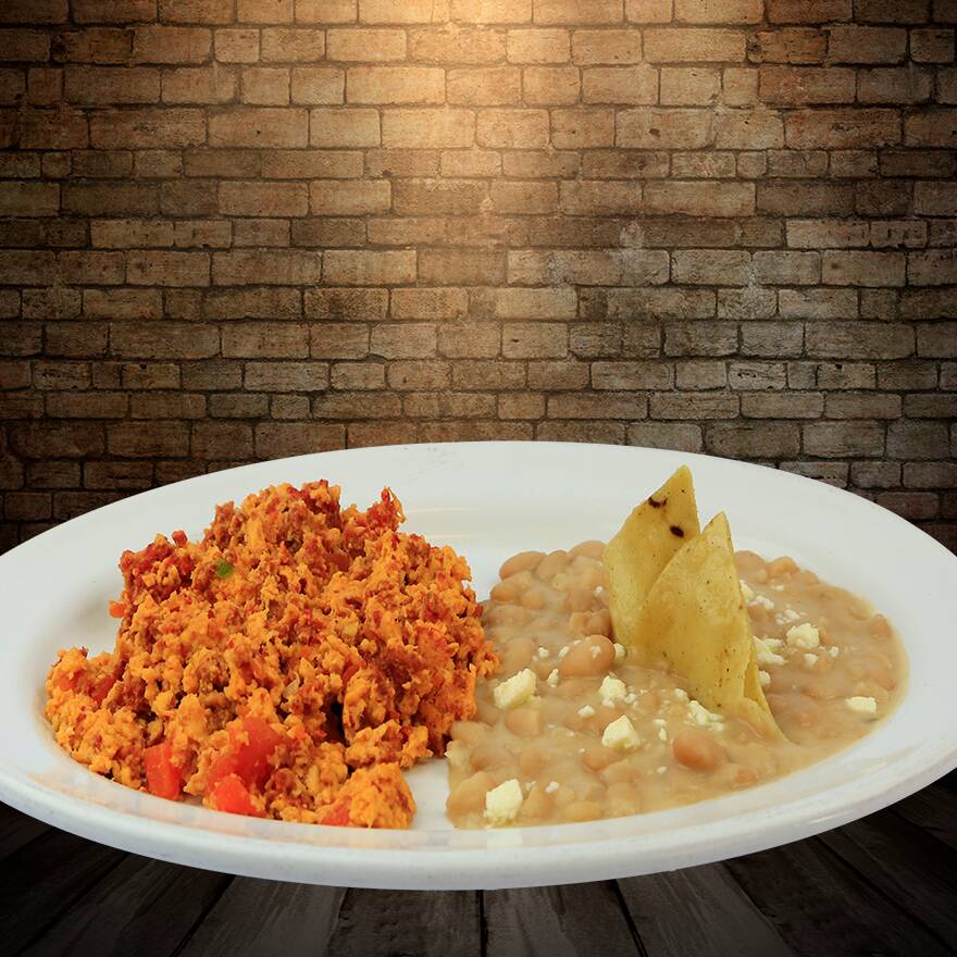 Huevos Revueltos con Chorizo y Papas C