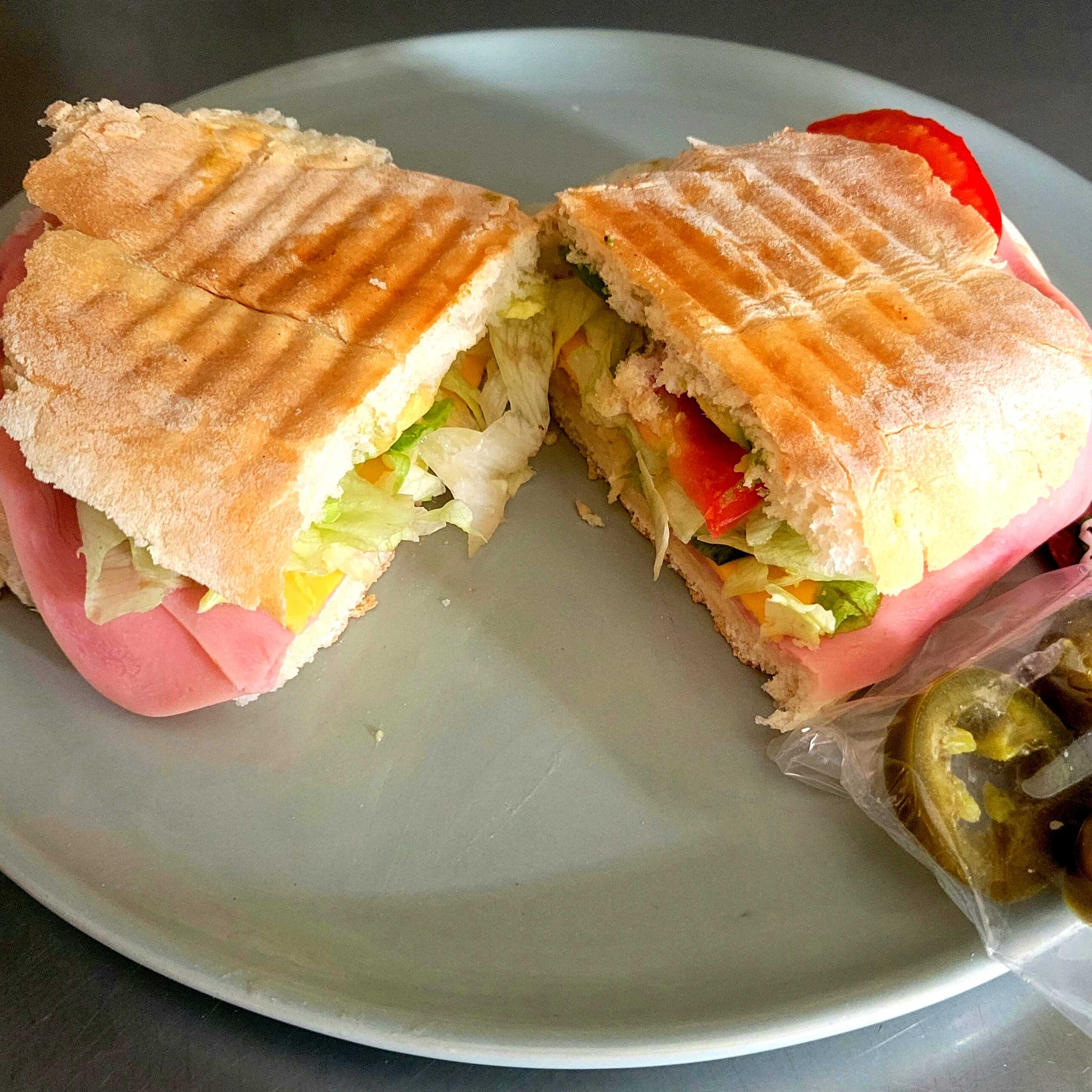 Torta Tradicional Jamón y Queso