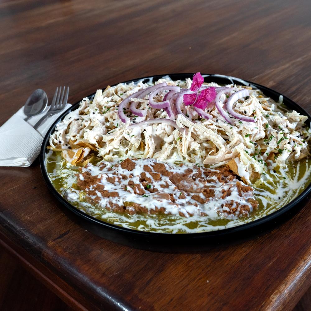Chilaquiles con pollo