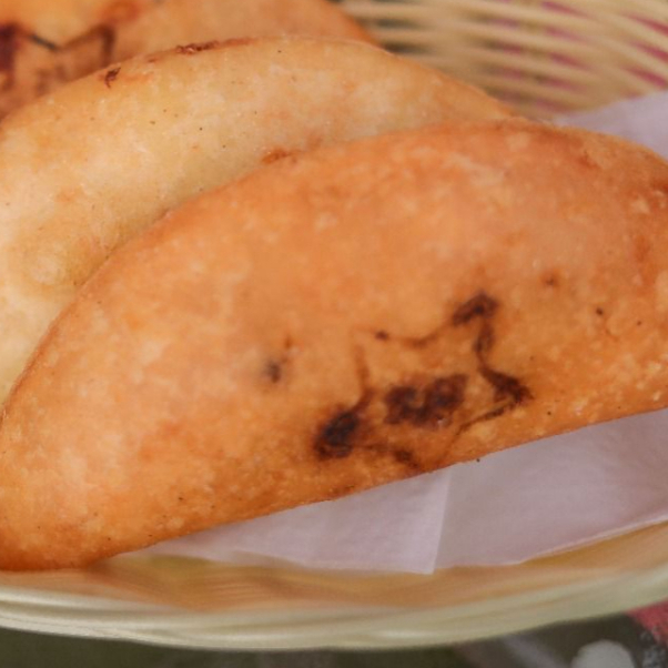 Empanada de Pollo con Champiñón